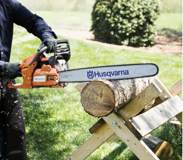 Husqvarna 460 Rancher 24-in 60.3-cc 2-Cycle Gas Chainsaw